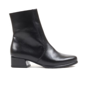 Kristien 90.002.1010
